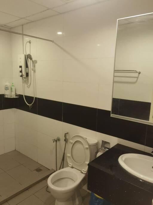 Mansion One Seaview Service X Gurney Geogetown Pangsapuri *